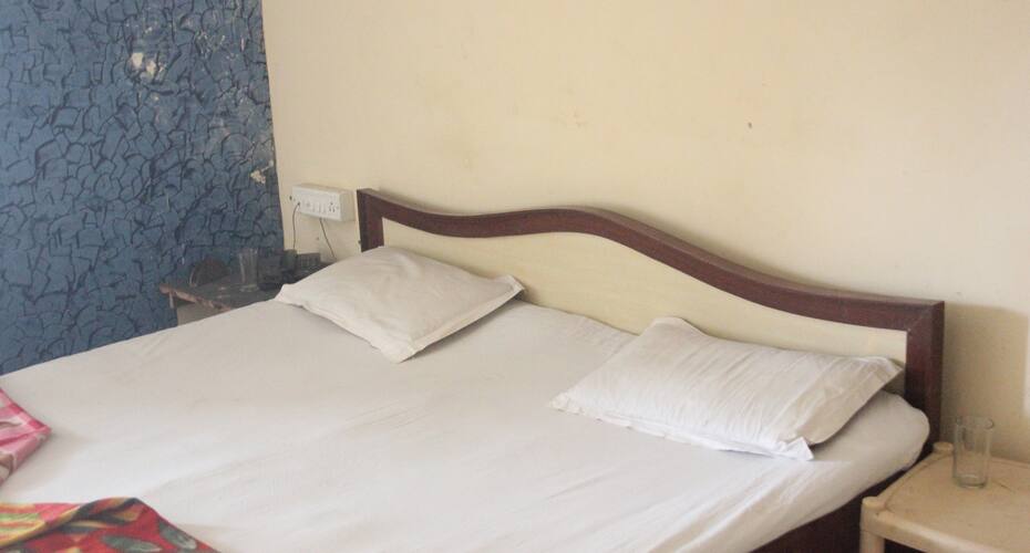 Hotel Happy Hours, Raipur 4